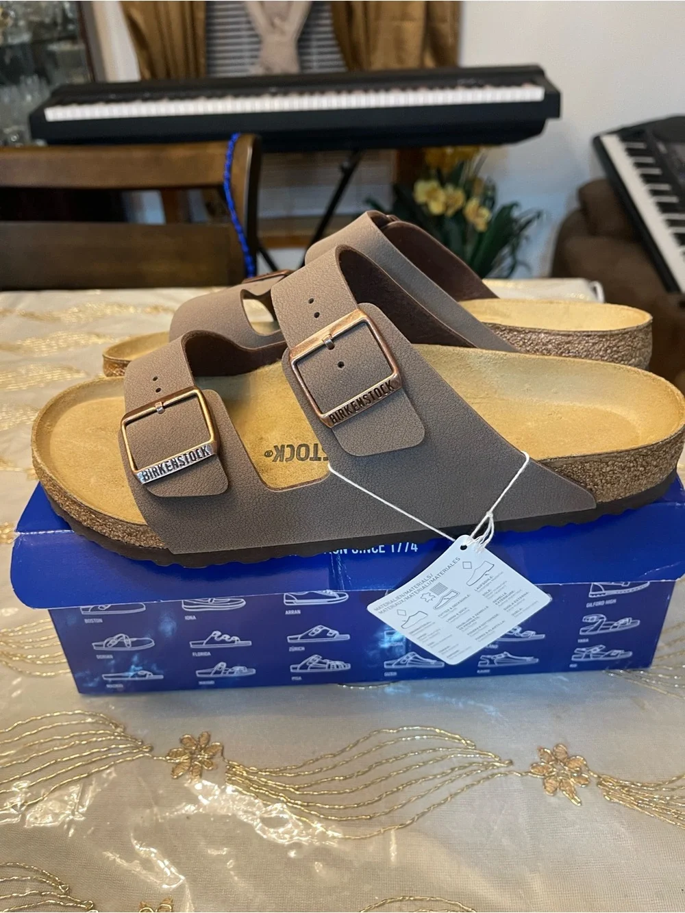 NWB Birkenstock men’s Arizona leather two strap sandals color mocha size 11